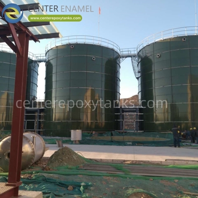 سقف‌های دو غشایی برای مخازن شیرابه محل دفن زباله: حاوی بیوگاز حاصل از فرآیندهای محل دفن زباله.
